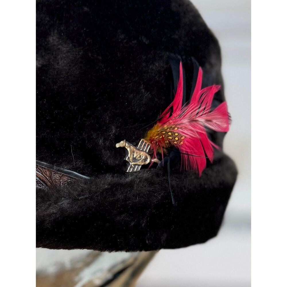Vintage Mustang Hat, 60s Pony Car, Brown Faux Fur Fedora Red Feather, Size M - Picture 6 of 10